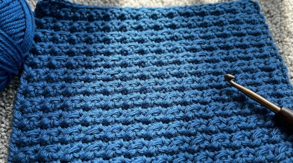 Free Cloud Stitch Blanket Crochet Pattern for Cozy Texture — photo 2