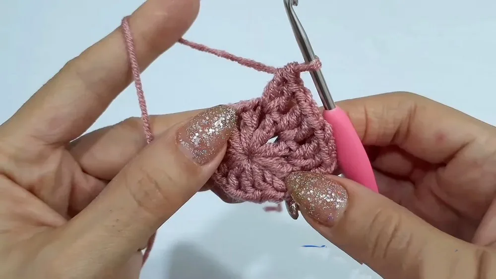 Free Crochet Flower Coaster Pattern (Easy Beginner Design) — photo 2