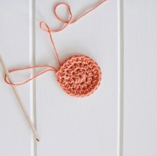 Crochet flower coaster pattern: a quick cotton make — photo 4