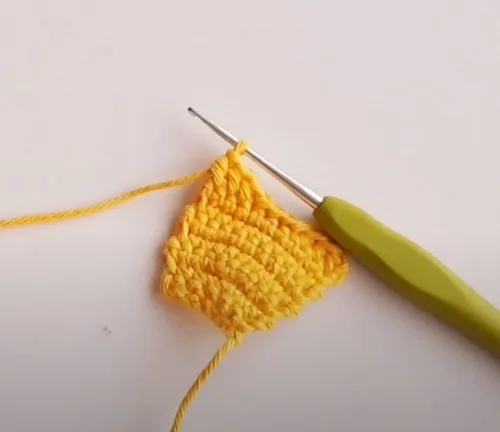 Crochet Superhero Amigurumi Pattern: Armored Hero Doll — photo 3