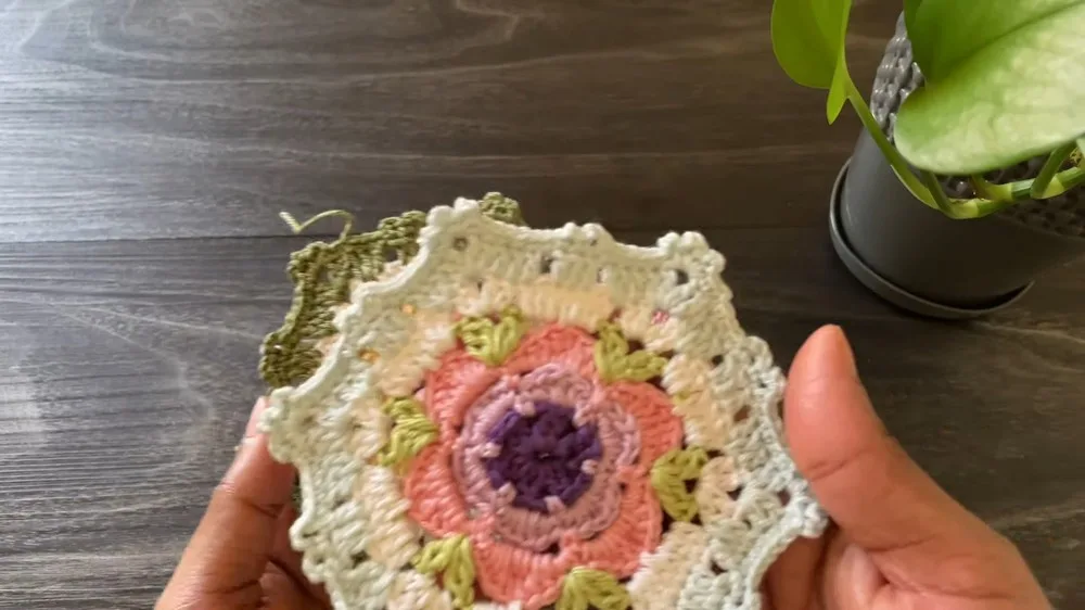 Easy Floral Hexagon Crochet Pattern for Beginners — photo 2