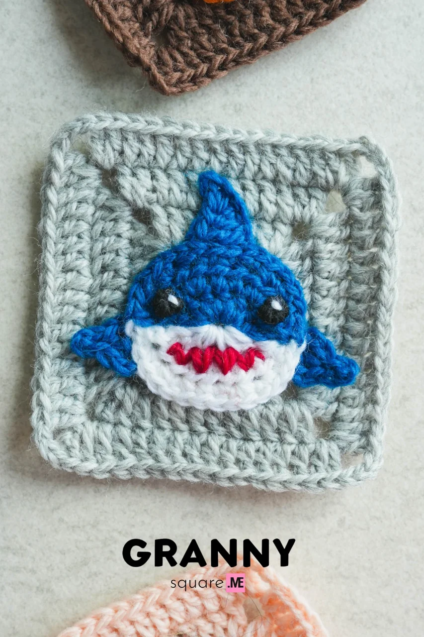 Crochet Shark Granny Square: Free 5-Round Pattern — photo 3