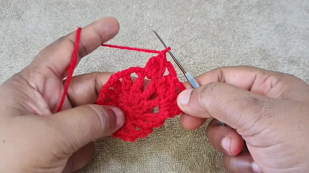 Sunny Petal Granny Square: A Beginner-Friendly Flower Motif — photo 3