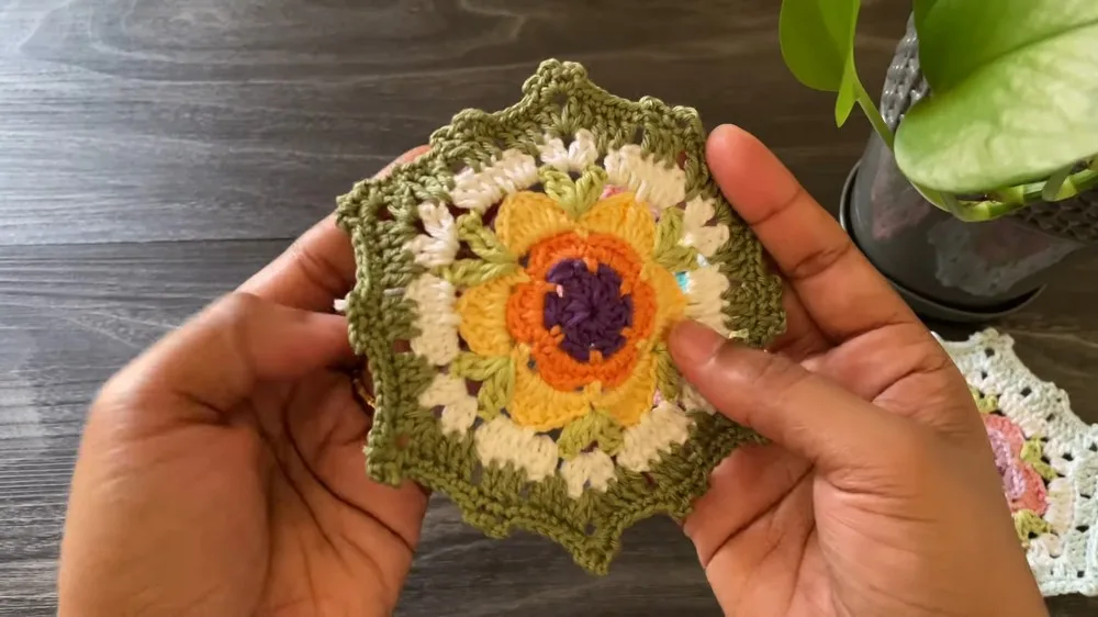 Easy Floral Hexagon Crochet Pattern for Beginners