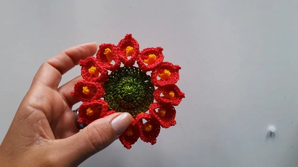 Gorgeous Free Crochet Flower Pattern for Accessories & Home Decor