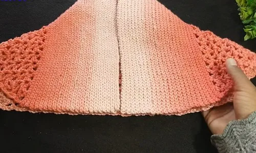 Baby Girl Crochet Scarf Pattern With a Jacket-Style Look — photo 3