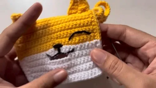 Crochet animal pouch and wallet for small essentials β photo 3
