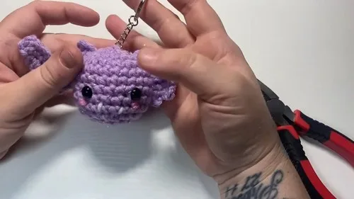 Crochet bat amigurumi keychain and bag charm pattern — photo 2