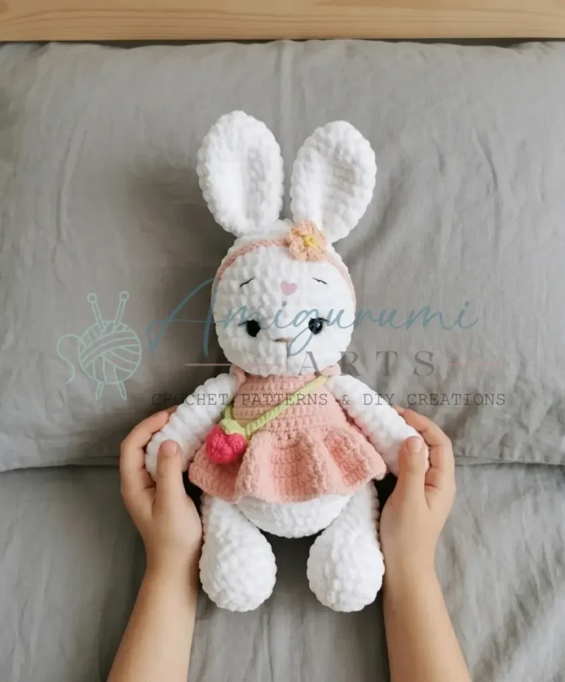 Crochet bunny amigurumi pattern with dress and raspberry β photo 2