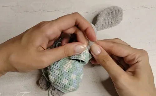 Crochet Bunny Overalls: A No-Sew Amigurumi Outfit Pattern β photo 3