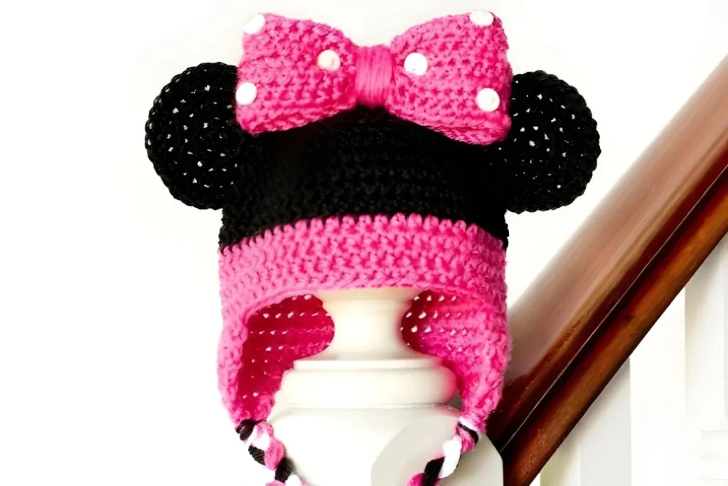 Crochet mouse baby hat with ears and bow