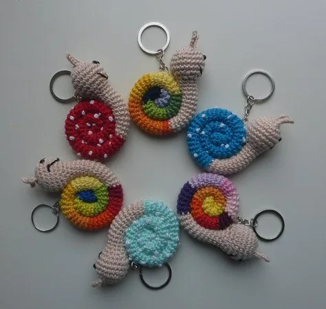 Crochet snail amigurumi with a spiral shell — photo 4