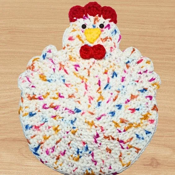 Easy crochet chicken pattern for a cheerful amigurumi — photo 2