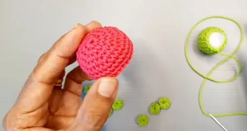 Mushroom Keychain Crochet Pattern In Simple Steps — photo 3
