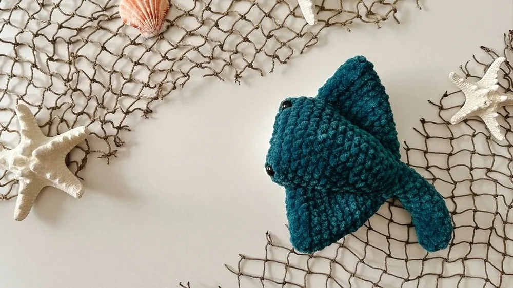 No-sew crochet stingray amigurumi with wings and tail