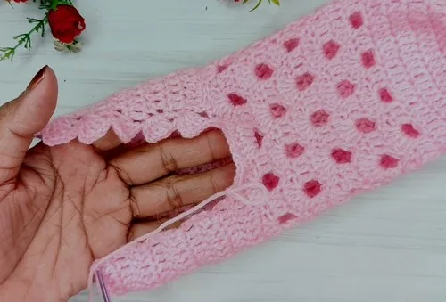 Toe-Up Crochet Socks Pattern for Warm Winter Feet — photo 2