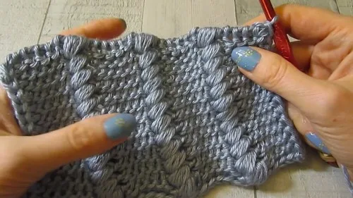 Tunisian cluster scarf with pearl stitch texture — photo 2
