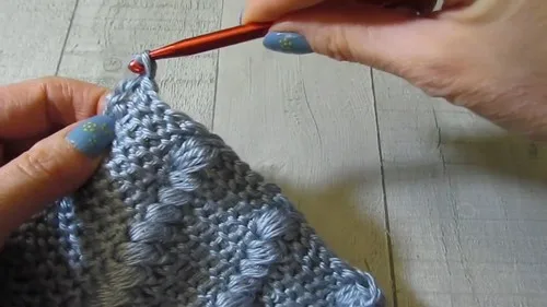 Tunisian cluster scarf with pearl stitch texture — photo 3