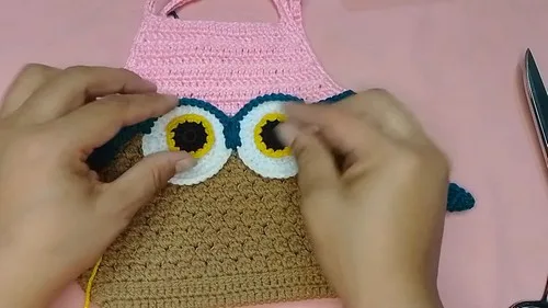 A beginner-friendly crochet owl purse worked in rounds and rows — photo 2