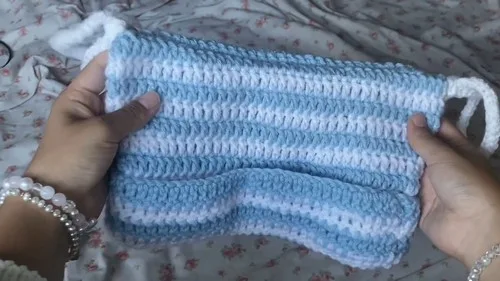 Cozy striped cat-ear beanie with crochet star appliqués — photo 2