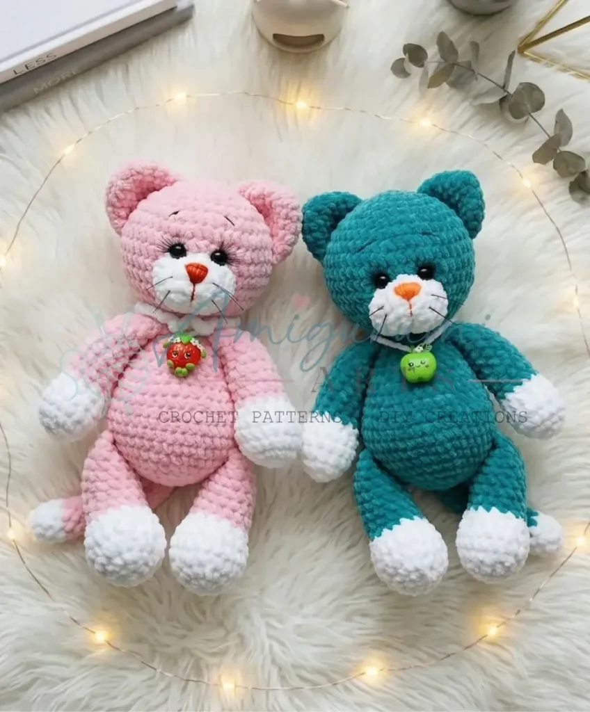 Crochet amigurumi cat pattern for a plush 32 cm toy