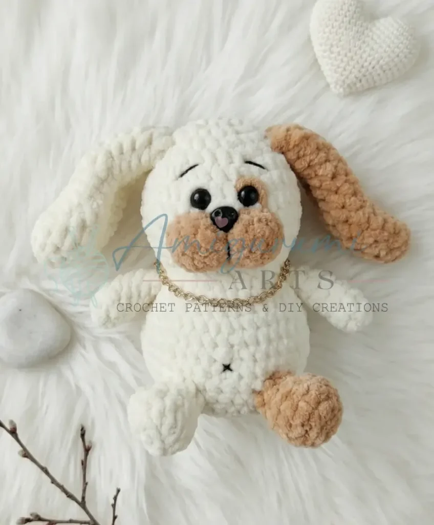 Crochet a velvet yarn puppy amigurumi dog