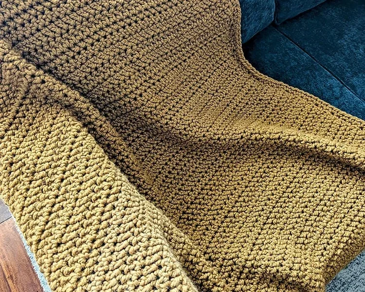 Herringbone stitch chunky blanket to crochet at home