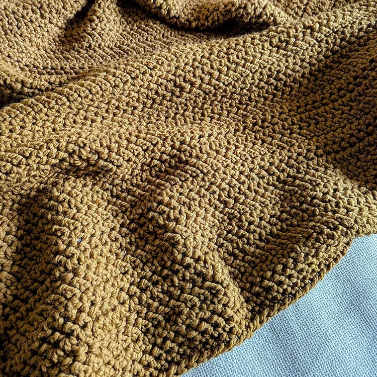 Herringbone stitch chunky blanket to crochet at home — photo 4