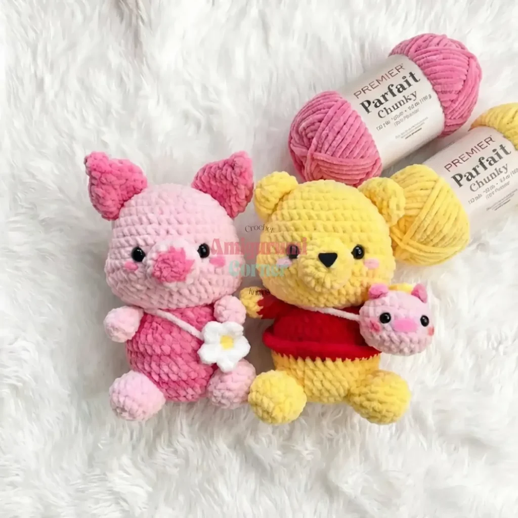 Honey bear amigurumi in standing and sitting versions